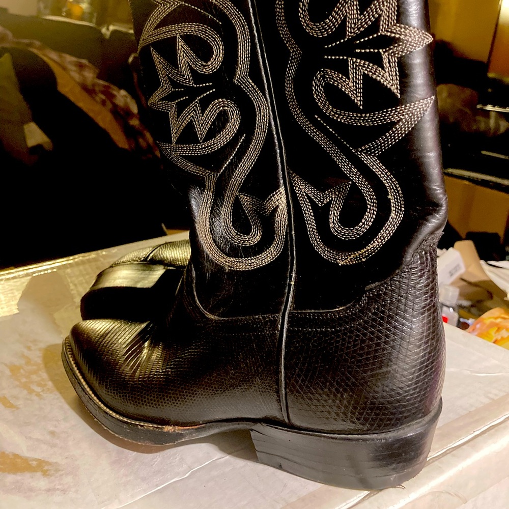 Genuine lizard skin cowboy boots. Sz 7 -7.5 fit US womens foot